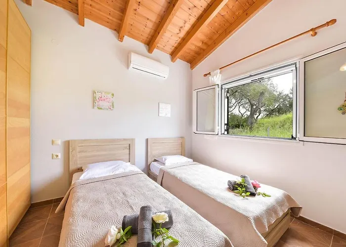 Ema The Red House Vakantiehuis *