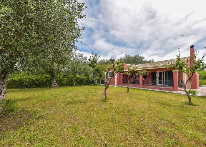Ema The Red House Vakantiehuis *